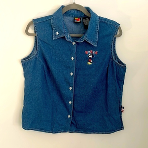 Vintage Disney USA‎ Mickey Denim Sleeveless Button down size Large